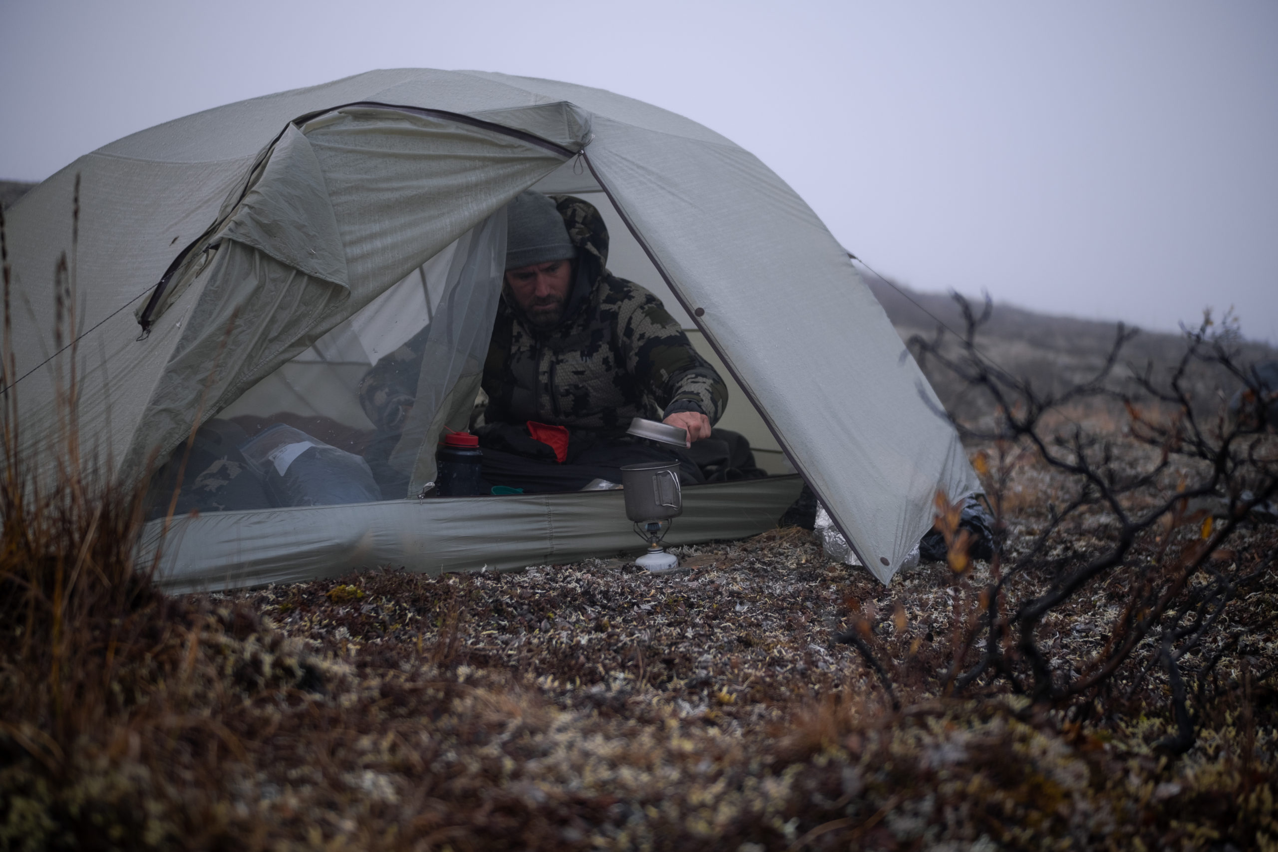 Brooks Range grizzly bear hunting story with Christensen Arms rifle